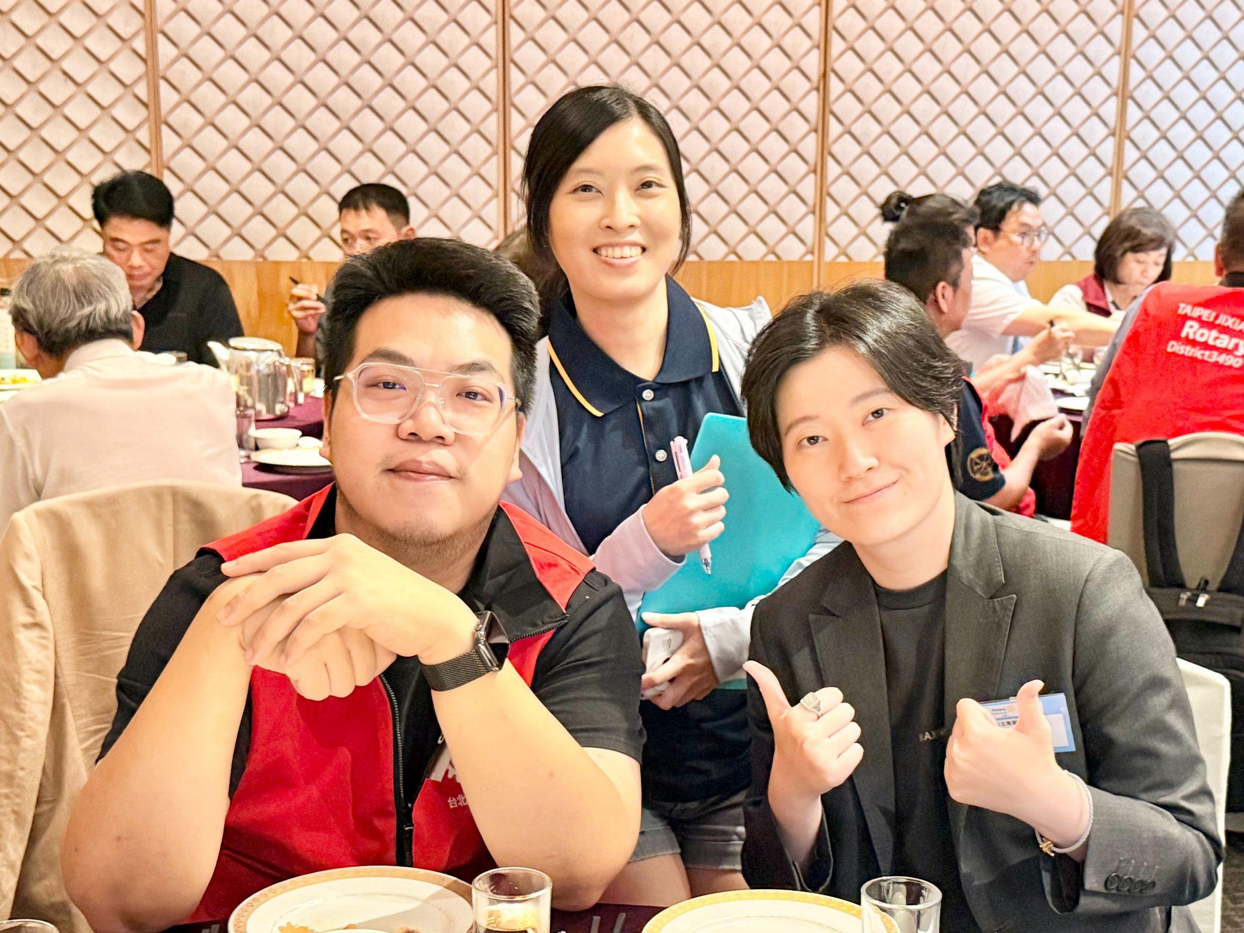 三重東區社社區服務-希望之芽 NGO 組織義診柬埔寨偏鄉醫療藥品捐贈活動－LINE_ALBUM_819（三）聯合社區服務-希望之芽NGO組織義診柬埔寨偏鄉醫療藥品捐贈會_260819_3.jpg
