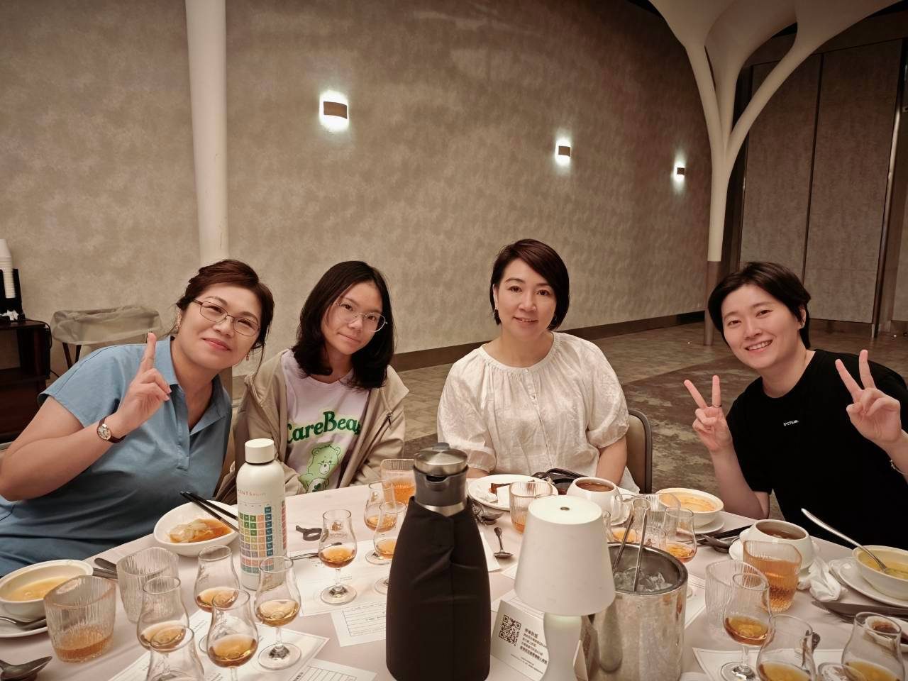 第一季【夏】夏季居家簡易威士忌調酒及食物搭配－LINE_ALBUM_20260812第1281次例會-第一季 夏夏季居家簡易威士忌調酒及食物搭配_260812_7.jpg