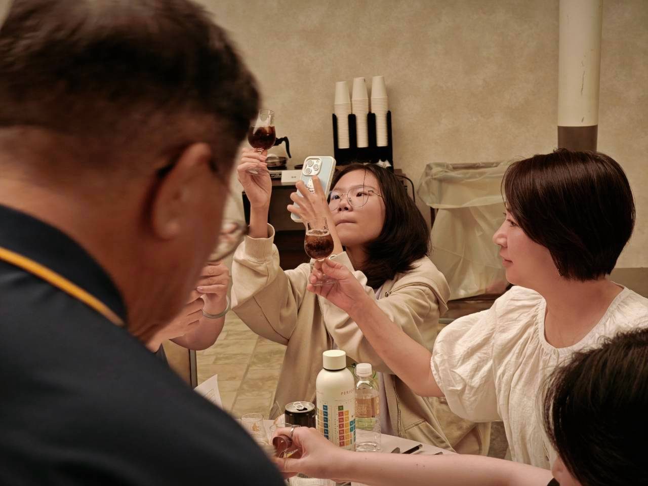 第一季【夏】夏季居家簡易威士忌調酒及食物搭配－LINE_ALBUM_20260812第1281次例會-第一季 夏夏季居家簡易威士忌調酒及食物搭配_260812_24.jpg